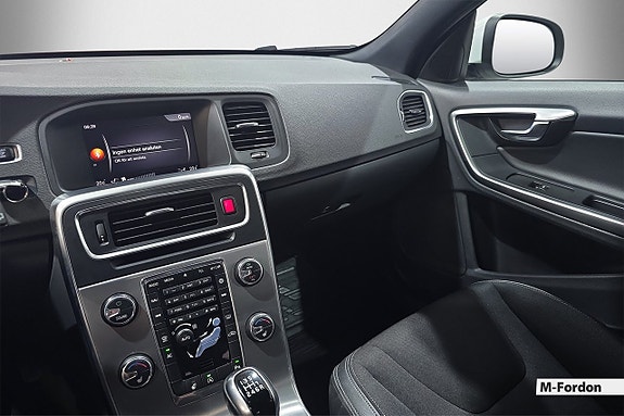 Volvo V60 15 of 18