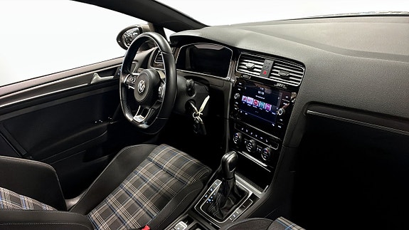 Volkswagen Golf I 12 of 19