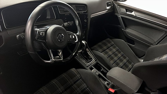 Volkswagen Golf I 8 of 19
