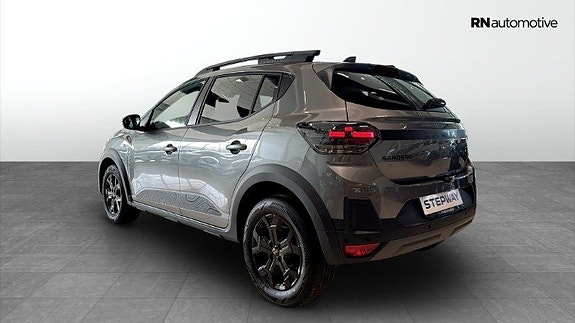 Dacia Sandero Stepway 3 of 23