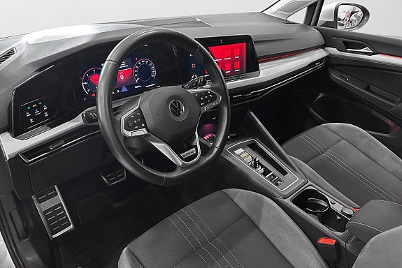 Volkswagen Golf Alltrack 12 of 17