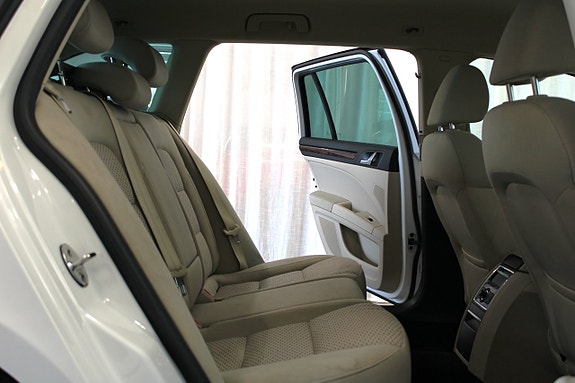 Skoda Superb 10 of 24