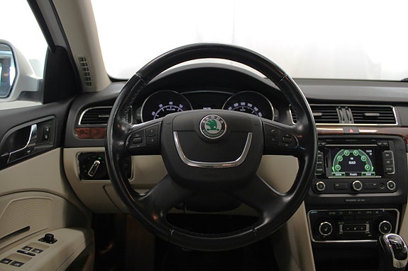 Skoda Superb 15 of 24
