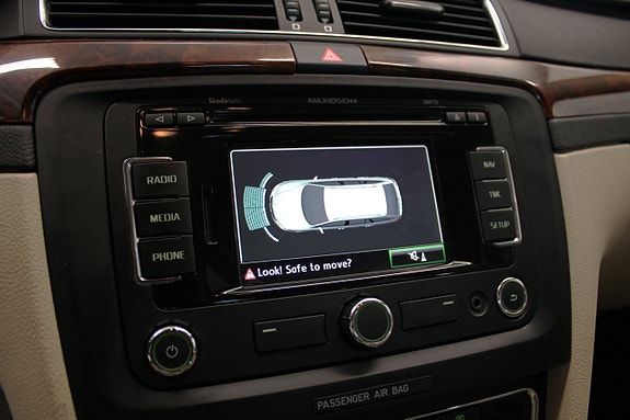 Skoda Superb 17 of 24