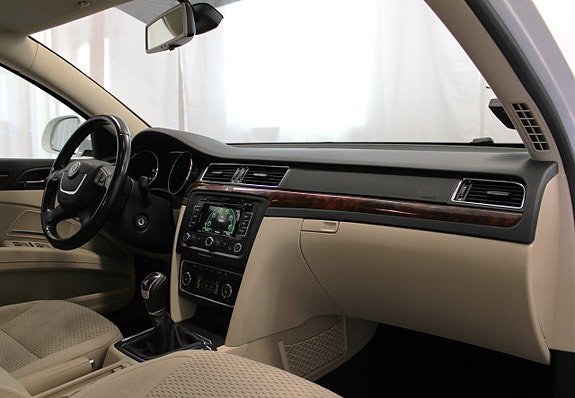 Skoda Superb 11 of 24