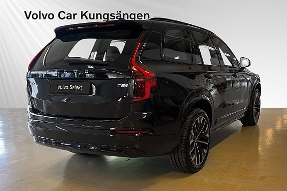 Volvo XC90 5 of 30