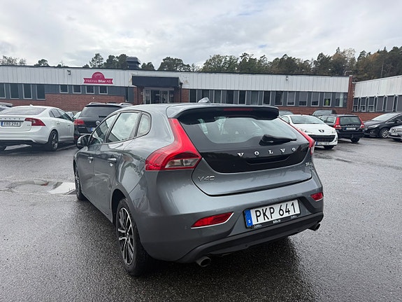 Volvo V40 5 of 18