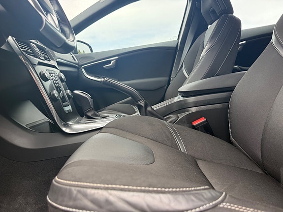 Volvo V40 13 of 18
