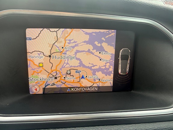 Volvo V40 9 of 18