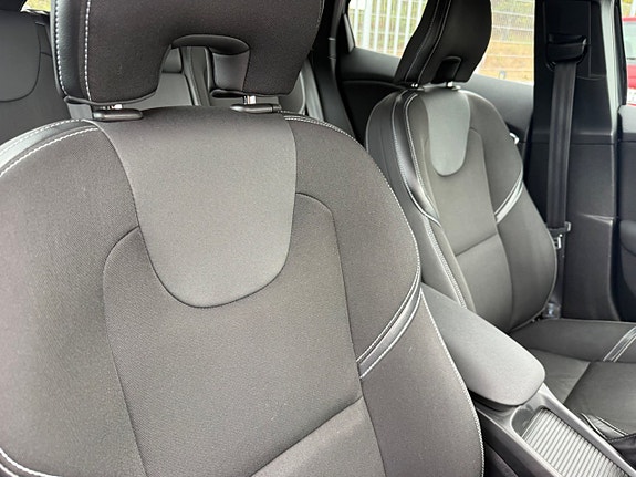 Volvo V40 10 of 18