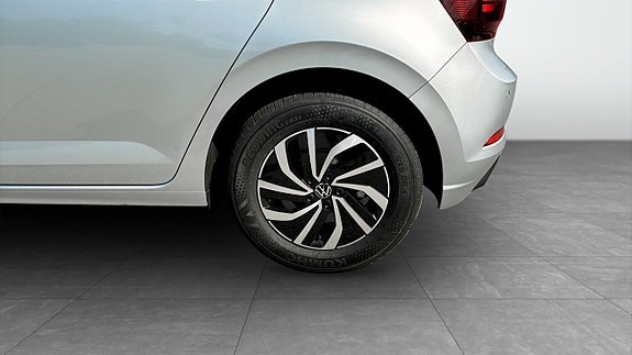 Volkswagen Polo 6 of 14