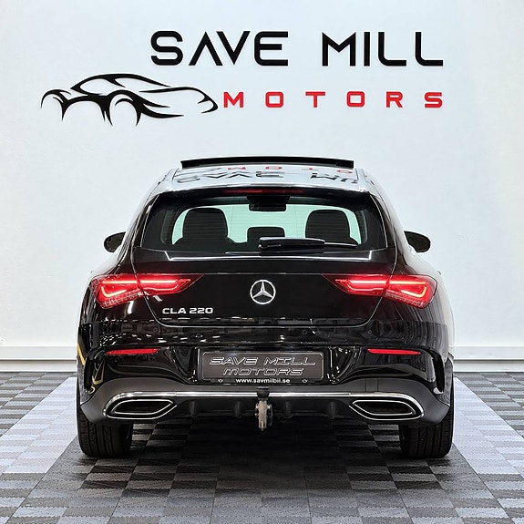 Mercedes-Benz CLA220 3 of 15
