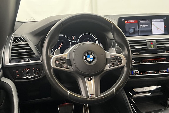 BMW X4 13 of 25