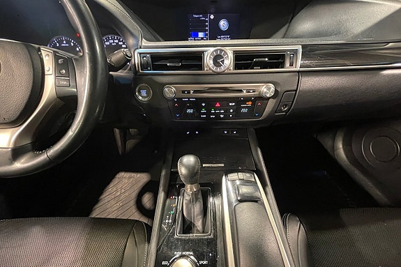 Lexus GS250 12 of 17