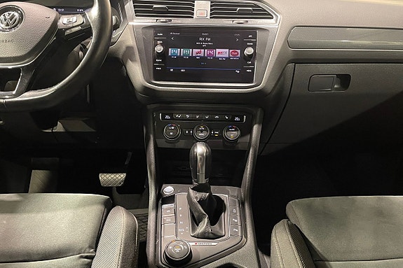 Volkswagen Tiguan Allspace 12 of 17