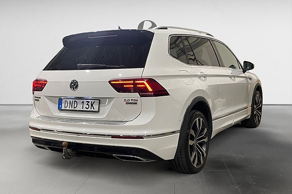 Volkswagen Tiguan Allspace 7 of 17
