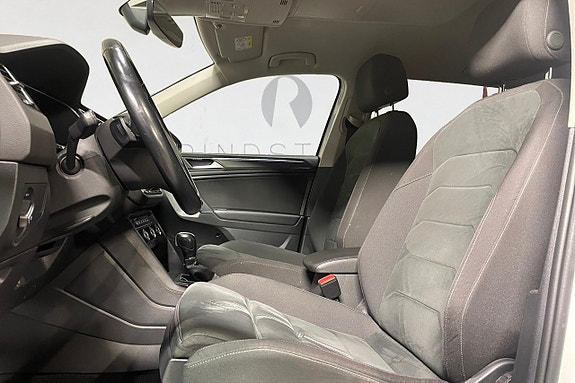 Volkswagen Tiguan Allspace 3 of 17