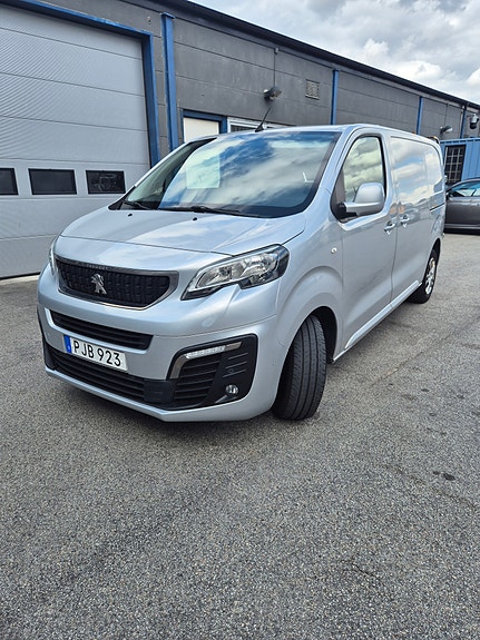 Peugeot Expert 2 of 12