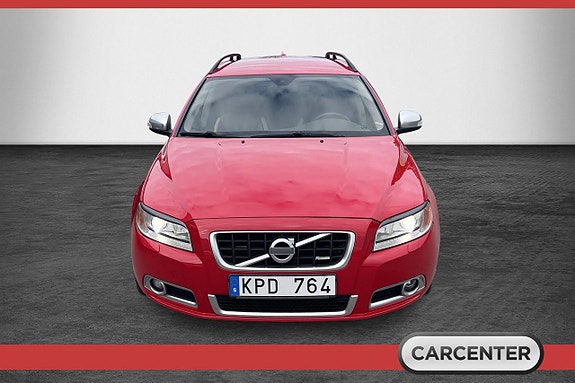 Volvo V70 2 of 16