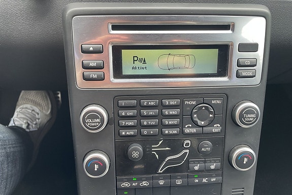 Volvo V70 11 of 16