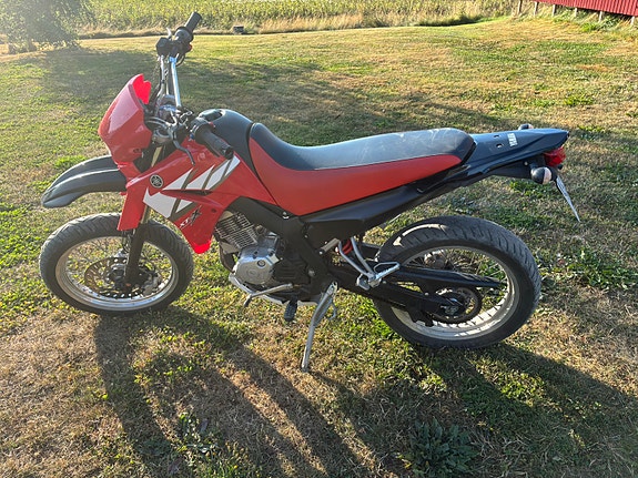 Yamaha XT125R 5 of 6