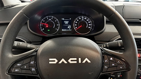 Dacia Sandero 10 of 15