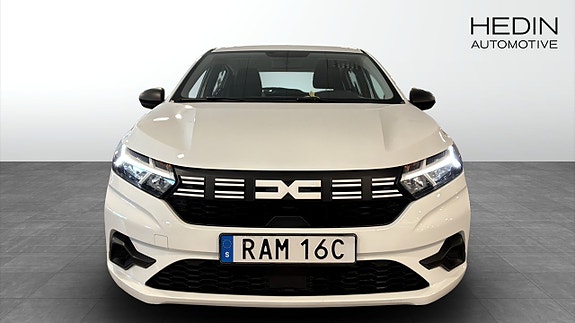 Dacia Sandero 2 of 15