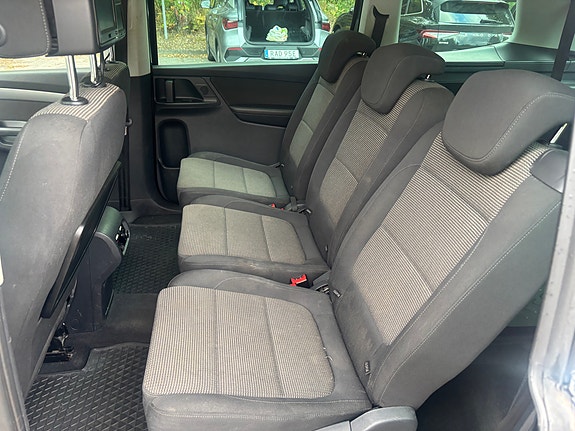 Volkswagen Sharan 6 of 8