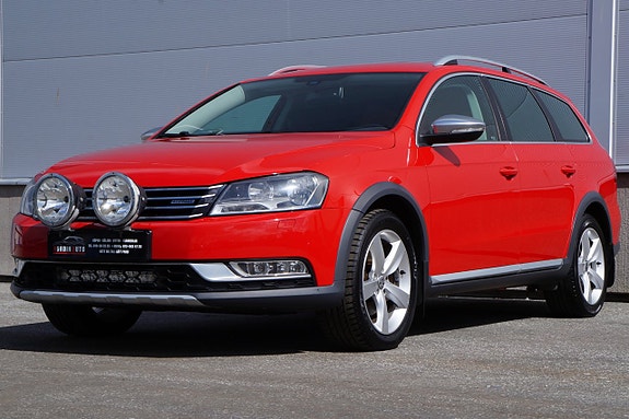 Volkswagen Passat Alltrack 3 of 21