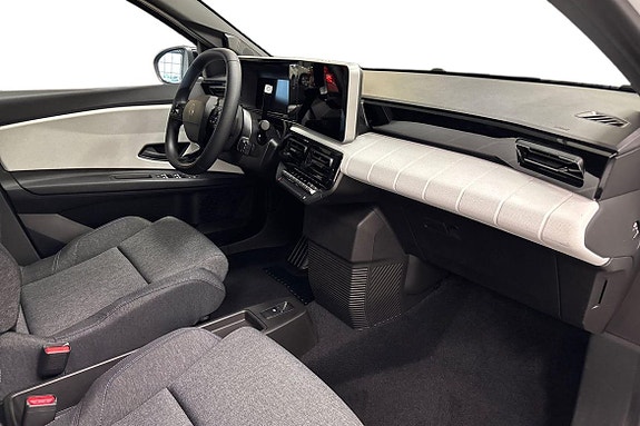 Renault 5 E-Tech 6 of 7