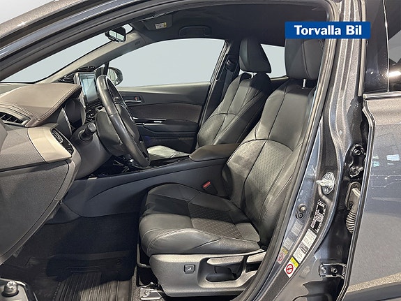 Toyota C-HR 8 of 13