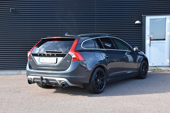 Volvo V60 8 of 18