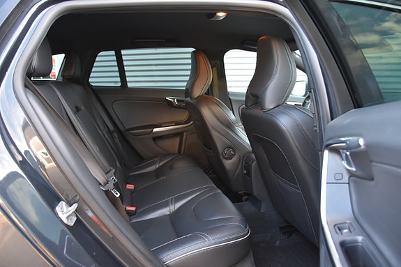 Volvo V60 13 of 18