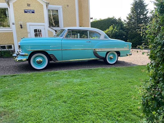 Chevrolet Bel Air 2 of 8