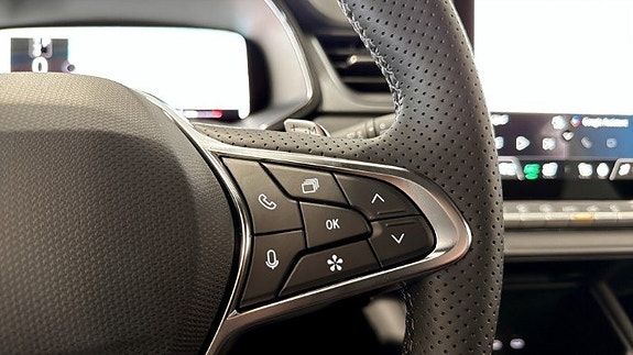 Renault Captur 16 of 24