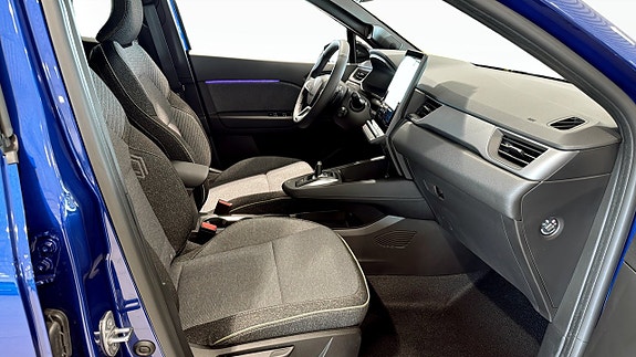 Renault Captur 11 of 24