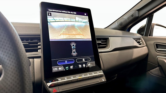 Renault Captur 19 of 24