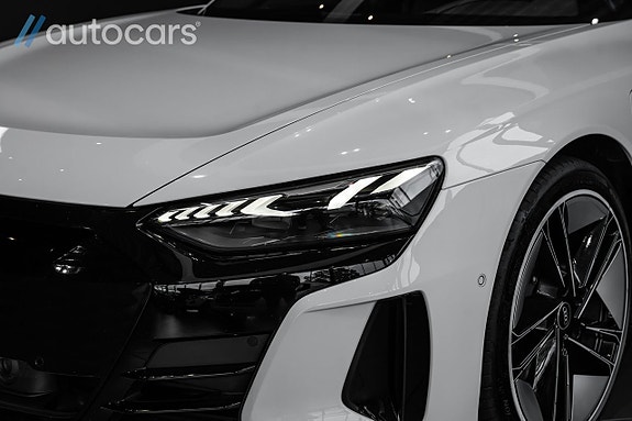 Audi e-tron GT 9 of 30