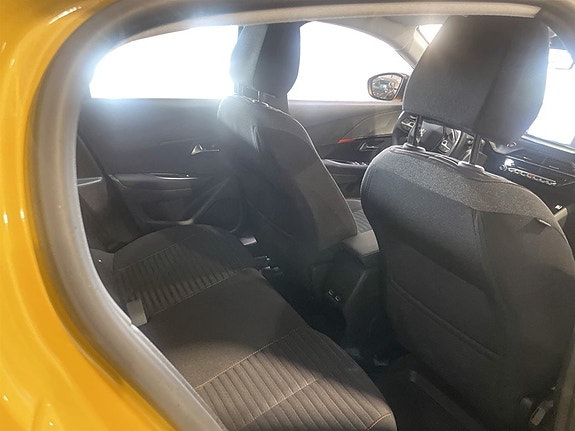 Peugeot e-208 12 of 15