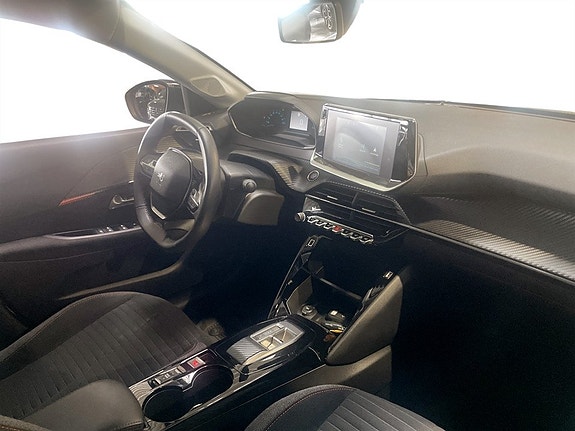 Peugeot e-208 11 of 15
