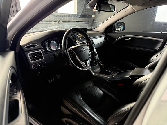 Volvo XC70 5 of 15