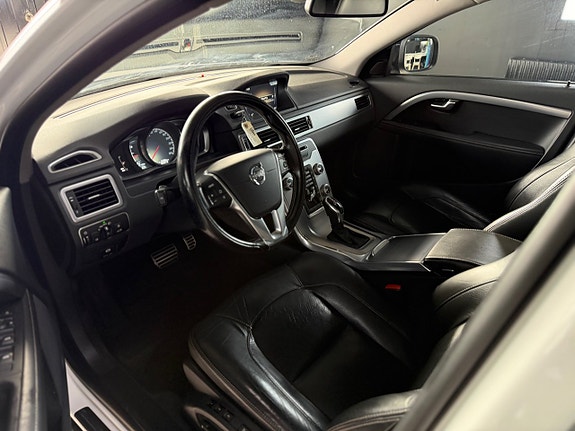 Volvo XC70 6 of 15