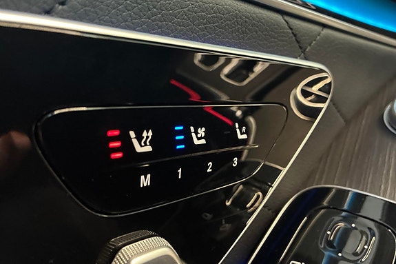 Mercedes-Benz S580 e 30 of 30