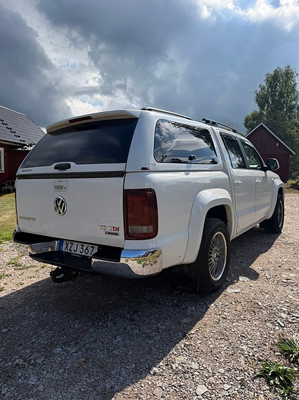 Volkswagen Amarok 2 of 7