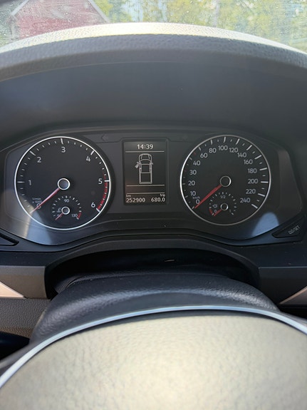 Volkswagen Amarok 7 of 7