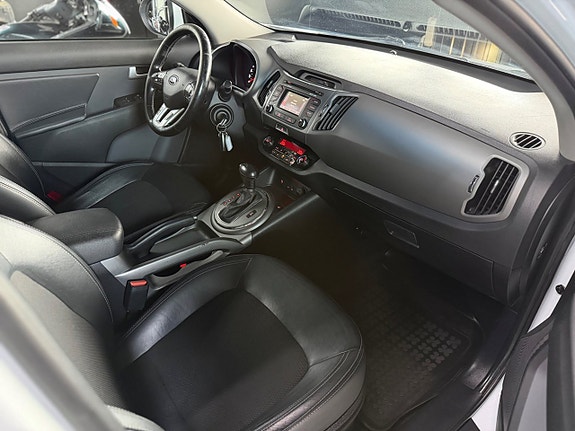 Kia Sportage 10 of 13
