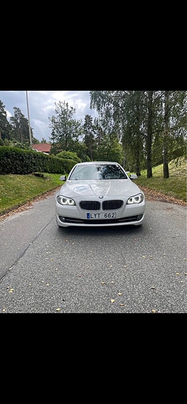 BMW 520d 4 of 6