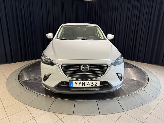 Mazda CX-3 2 of 15