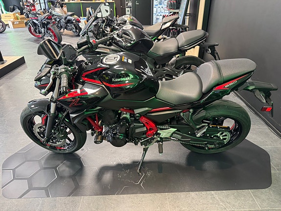 Kawasaki Z 650 3 of 3