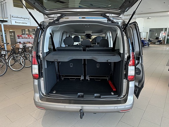 Volkswagen Caddy Maxi 5 of 6